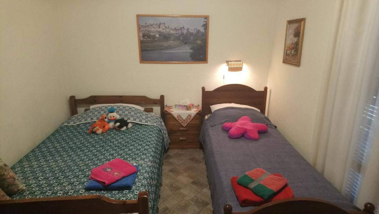 Α lovely home for a summer vacation Ασπροβάλτα Εξωτερικό φωτογραφία